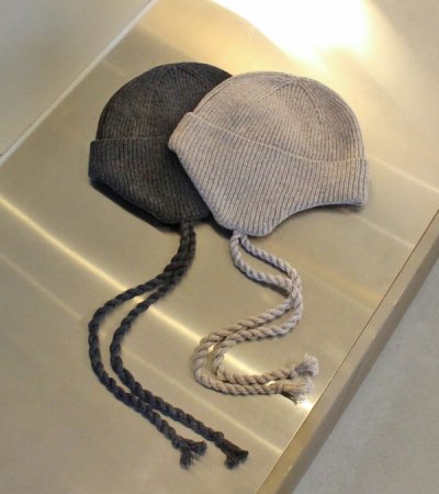 画像1: イヤーフラップビーニー　Ear Flap Beanie