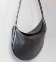 画像15: レザーラウンドバッグ　Leather Round Bag